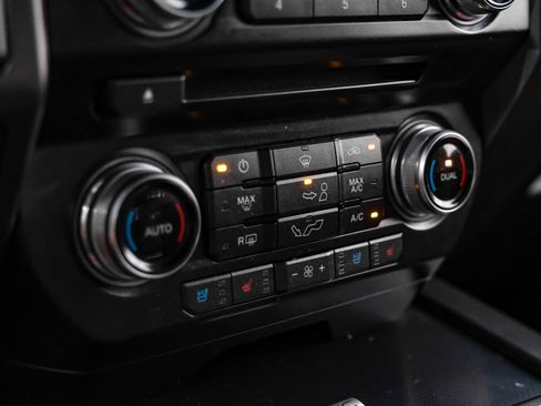Used 2016 Ford F150 Lariat w/ Equipment Group 502A Luxury AWD/4WD image 32
