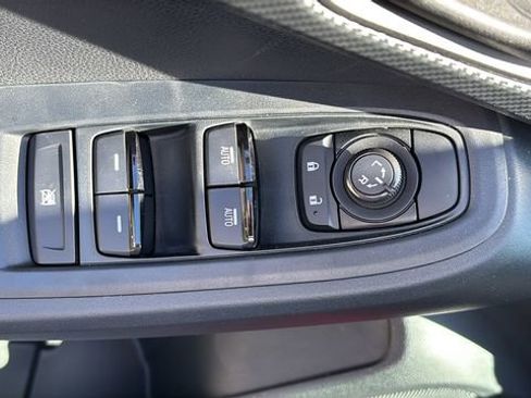 Certified 2025 Subaru Crosstrek 2.0i Premium image 20