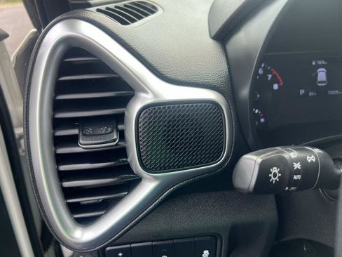 Used 2021 Kia Soul LX FWD image 21