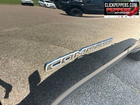 Used 2020 Jeep Compass Limited AWD/4WD image 10
