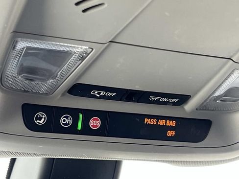 Used 2019 GMC Terrain SLE w/ Driver Convenience Package FWD image 27