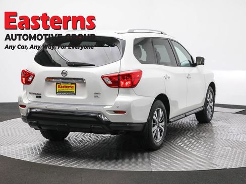 Used 2020 Nissan Pathfinder SL AWD/4WD image 5