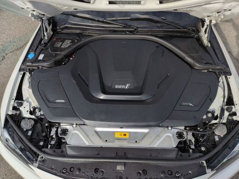 Certified 2023 BMW i4 eDrive35 image 34