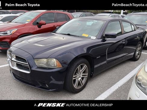 Used 2012 Dodge Charger R/T image 1