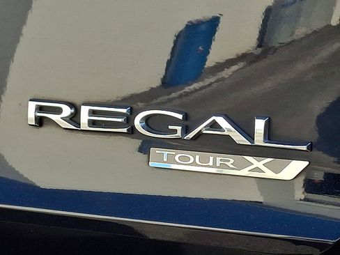 Used 2018 Buick Regal Essence w/ Driver Confidence Package #1 image 35