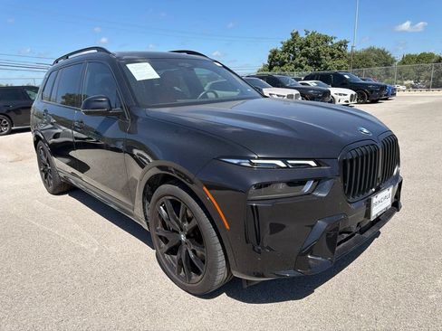Used 2026 BMW X7 xDrive40i w/ M Sport Package AWD/4WD image 4