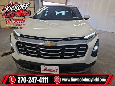 Used 2026 Chevrolet Equinox LT FWD image 3