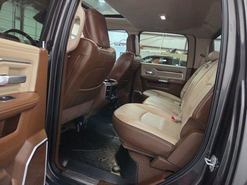 Used 2019 RAM 3500 Laramie AWD/4WD image 79