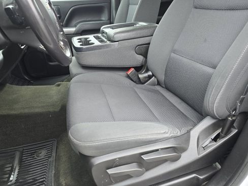 Used 2018 Chevrolet Silverado 1500 LT image 18