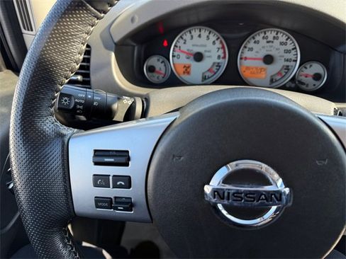 Used 2015 Nissan Frontier PRO-4X w/ Pro-4x Luxury Package image 29