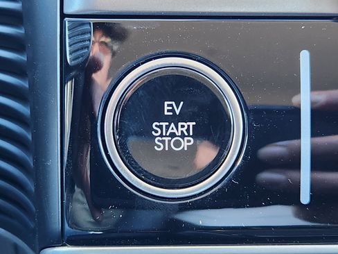 New 2026 Hyundai Ioniq 5 SEL image 24