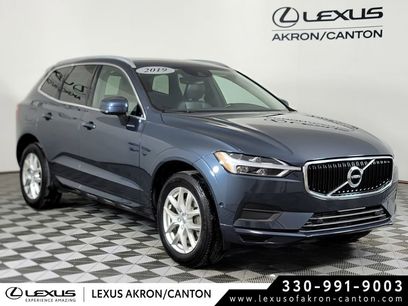 Used 2019 Volvo XC60 T5 Momentum w/ Premium Package