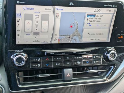 Used 2020 Toyota Highlander Platinum image 13