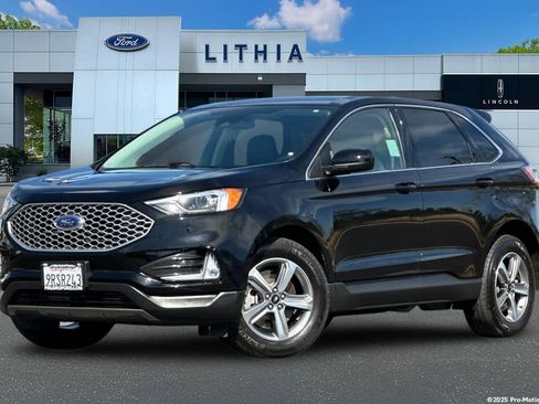 Certified 2024 Ford Edge SEL w/ Convenience Package AWD/4WD image 2