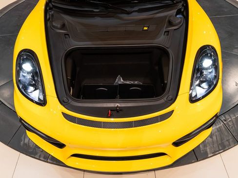 Used 2016 Porsche Boxster Spyder RWD image 18