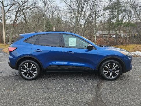 Certified 2022 Ford Escape SEL w/ SEL Stealth AWD Package image 4