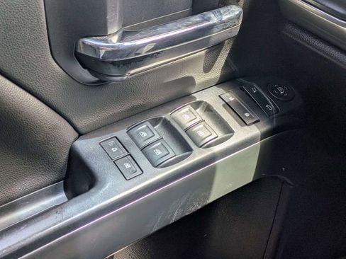 Used 2018 Chevrolet Silverado 1500 LT w/ LT Eassist Package RWD image 29