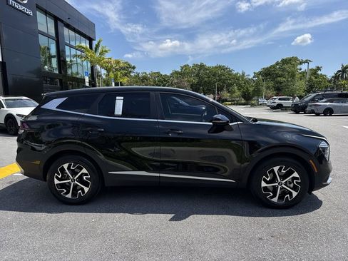 Used 2024 Kia Sportage EX image 6