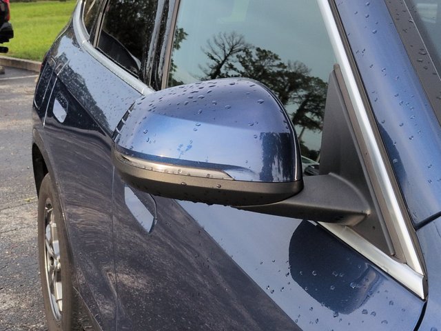 Used 2025 BMW X1 xDrive28i AWD/4WD image 12