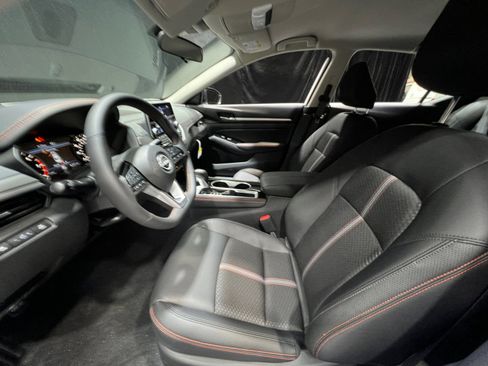 New 2025 Nissan Altima 2.5 SR image 32