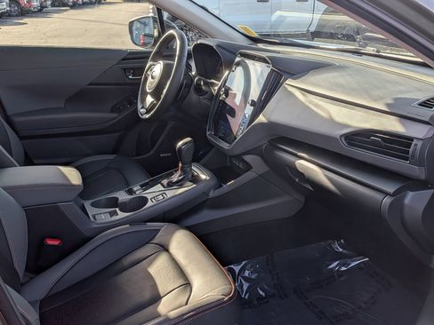 Used 2025 Subaru Crosstrek 2.5i Limited w/ Crosstrek Mirror Package image 22