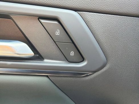 New 2026 GMC Terrain AT4 w/ Technology Package II AWD/4WD image 13