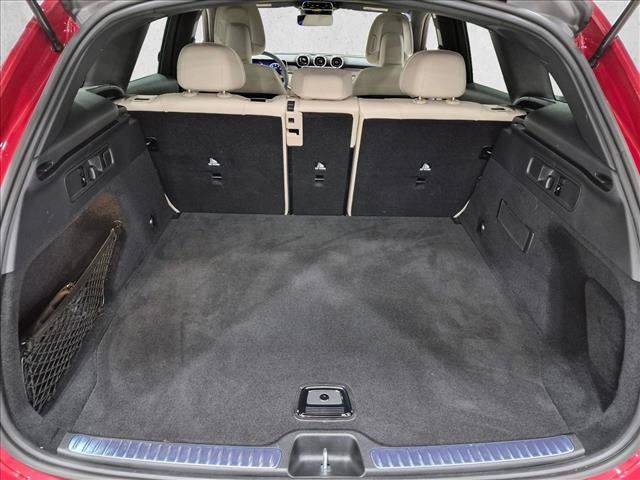 Used 2026 Mercedes-Benz GLC 300 image 6