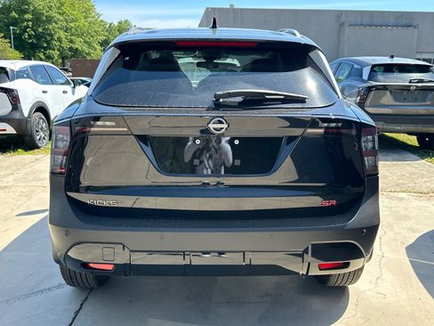 New 2026 Nissan Kicks SR FWD image 4