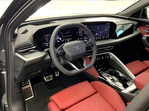 New 2025 Audi SQ5 Premium Plus image 7