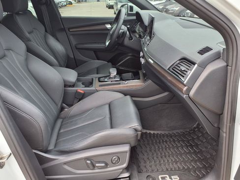 Used 2023 Audi Q5 2.0T Premium Plus w/ Premium Plus Package AWD/4WD image 11