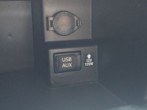 Used 2013 Toyota Camry SE image 34