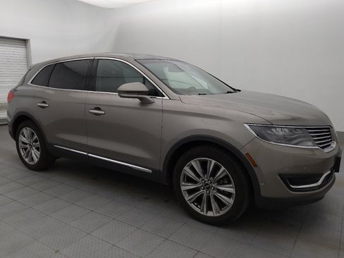 Used 2017 Lincoln MKX Reserve w/ Luxury Package AWD/4WD image 11