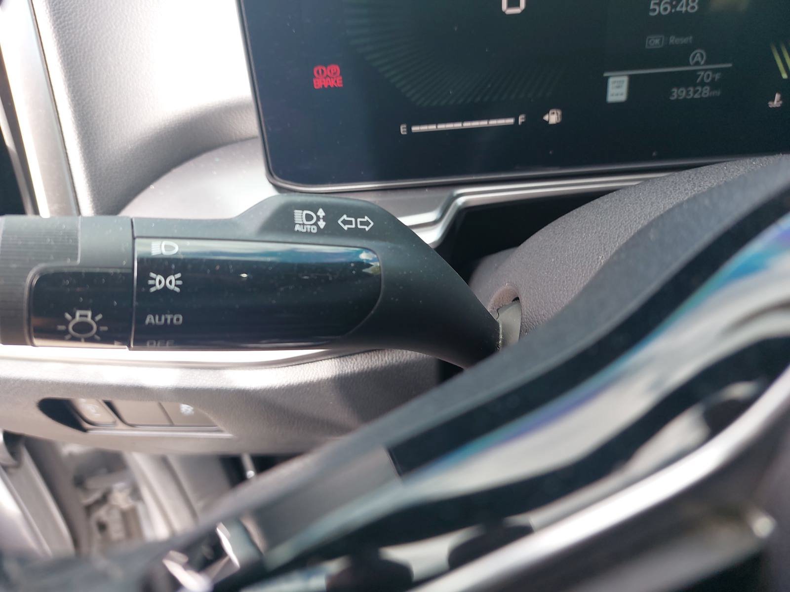 Used 2024 Kia Sorento S w/ Panoramic Sunroof Package FWD image 26
