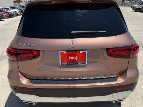 Used 2023 Mercedes-Benz GLB 250 image 8