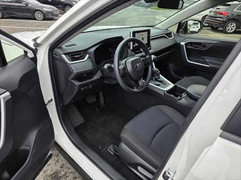 Used 2025 Toyota RAV4 LE AWD/4WD image 18