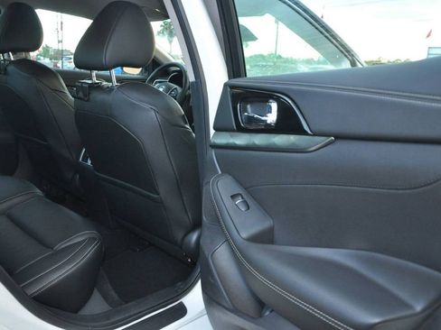 Used 2021 Nissan Maxima 3.5 SV w/ Floor Mat Group image 15