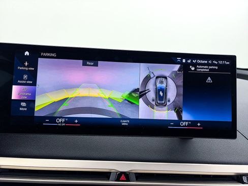 Used 2023 BMW iX xDrive50 w/ Sport Package image 10