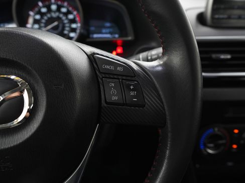 Used 2014 MAZDA MAZDA3 i Touring FWD image 24