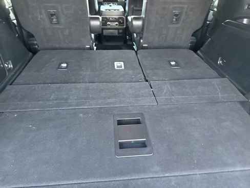 Used 2020 Ford Expedition XLT w/ Equipment Group 202A image 21