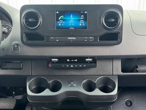 Used 2023 Mercedes-Benz Sprinter 2500 w/ Acoustic Package image 23