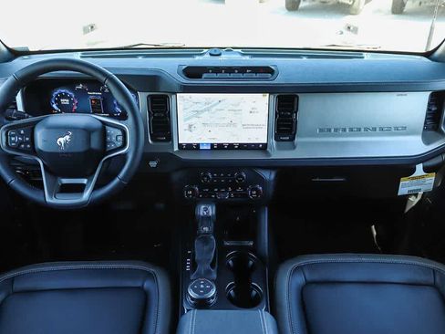 New 2026 Ford Bronco Outer Banks w/ Sasquatch Package AWD/4WD image 12