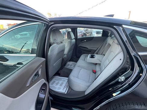 Used 2017 Chevrolet Malibu LS FWD image 13