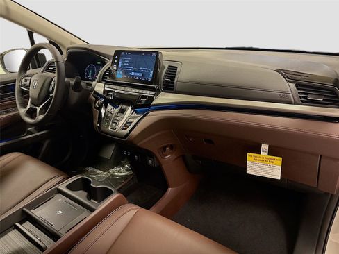 New 2026 Honda Odyssey Touring image 30