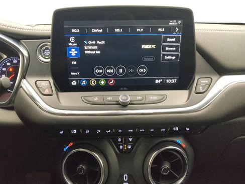 Used 2024 Chevrolet Blazer LT w/ Convenience Package FWD image 25