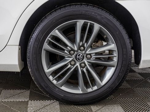 Used 2017 Toyota Camry SE image 44