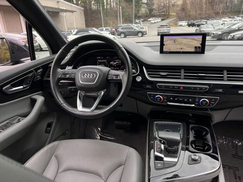 Used 2018 Audi Q7 3.0T Premium Plus w/ Premium Plus Package image 17