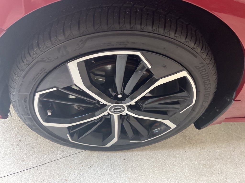 Used 2025 Nissan Altima 2.5 SR FWD image 9