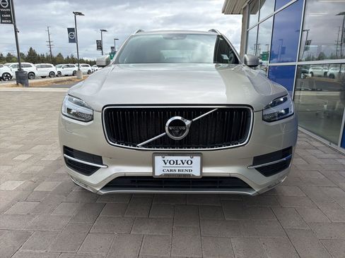 Used 2017 Volvo XC90 T6 Momentum w/ Vision Package AWD/4WD image 3