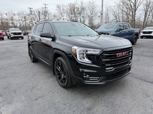 Used 2022 GMC Terrain SLT w/ Elevation Edition AWD/4WD image 7