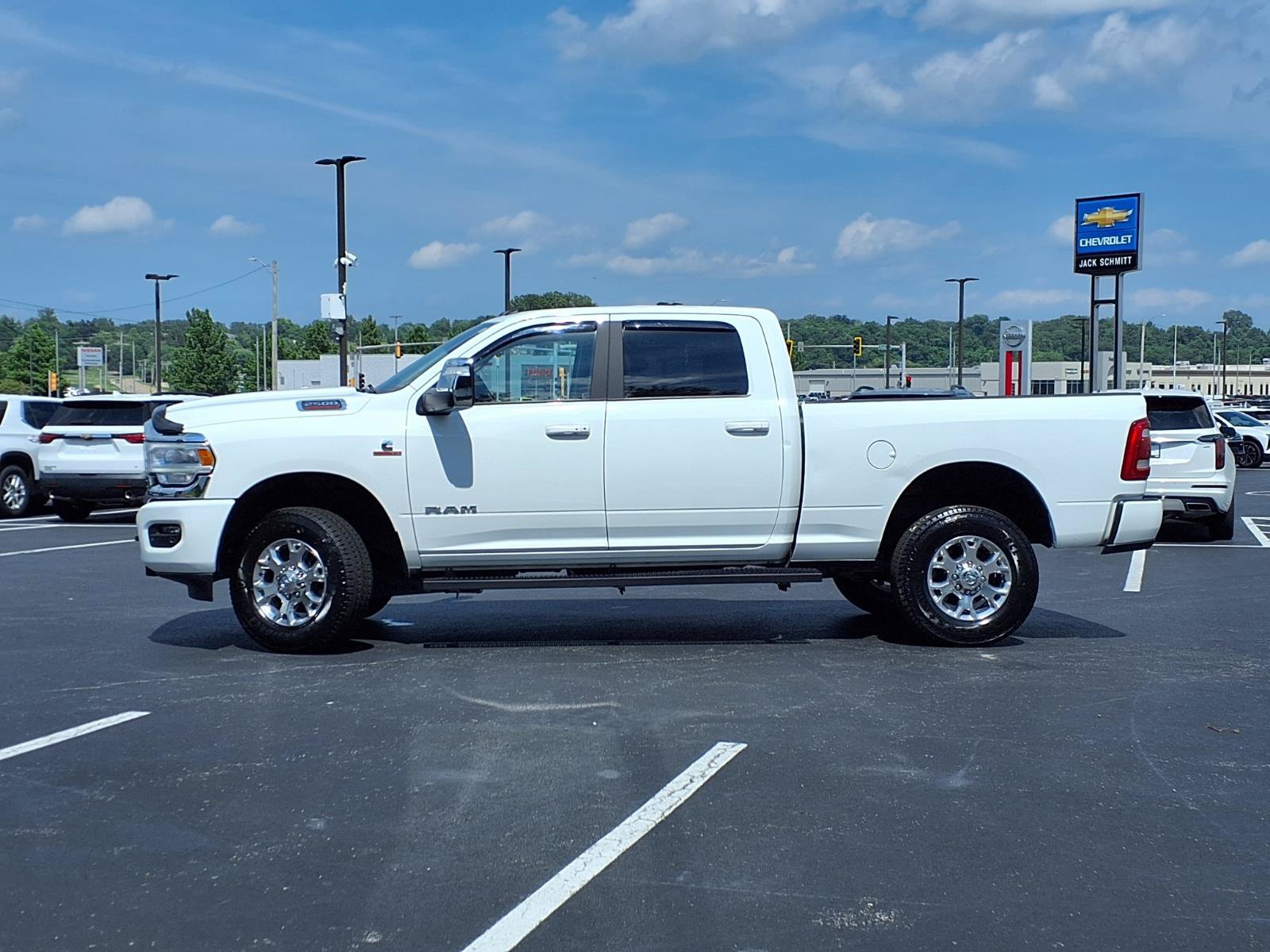 Used 2024 RAM 2500 Laramie w/ Safety Group AWD/4WD image 2
